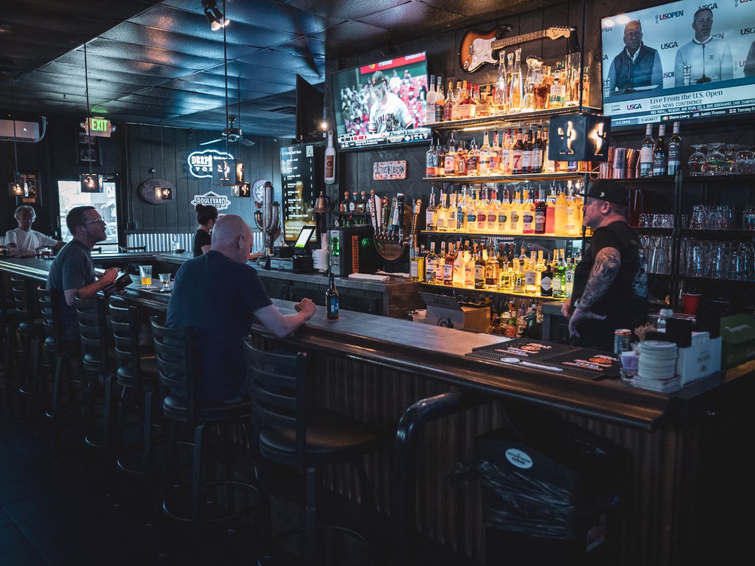 Welcome to Cactus Tavern – Your favorite neighborhood dive bar